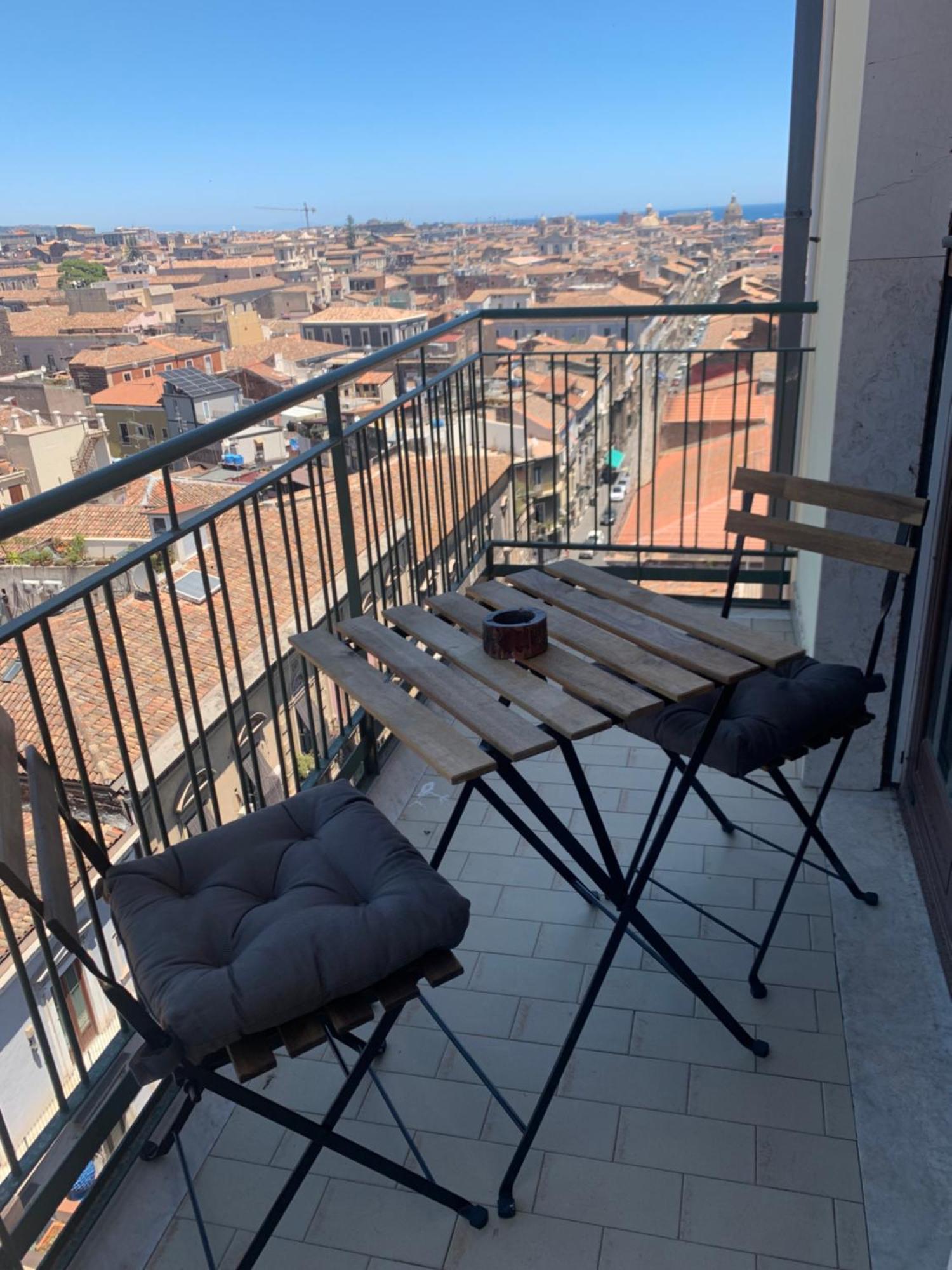 Апартаменты Penthouse Garibaldi Катания Экстерьер фото